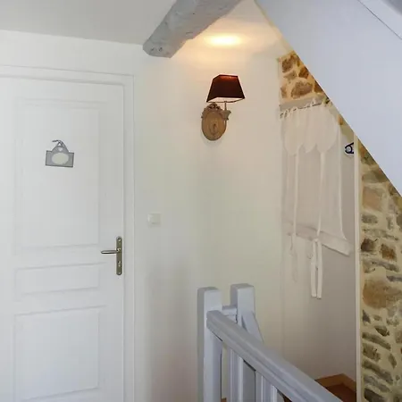 Semi Detached House, * Bacilly